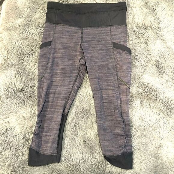 LULULEMON 3/4 LEGGINGS - Picture 1 of 7